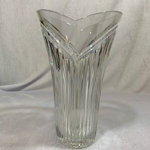 BEAUTIFUL CRYSTAL TALL VASE
